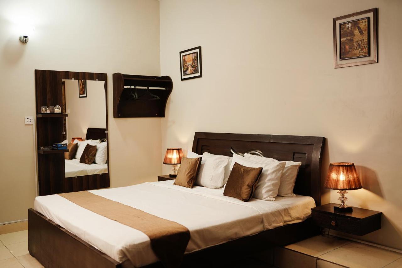 Diamond Lodge Karaçi Dış mekan fotoğraf